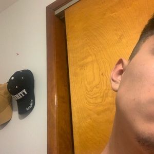 Meet your Posher, Christian